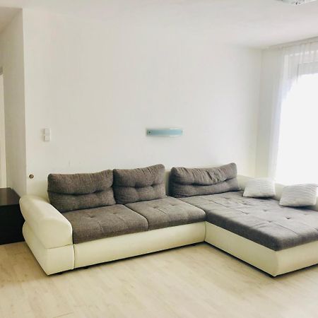 Akacvirag Apartman Apartment Siofok Bagian luar foto