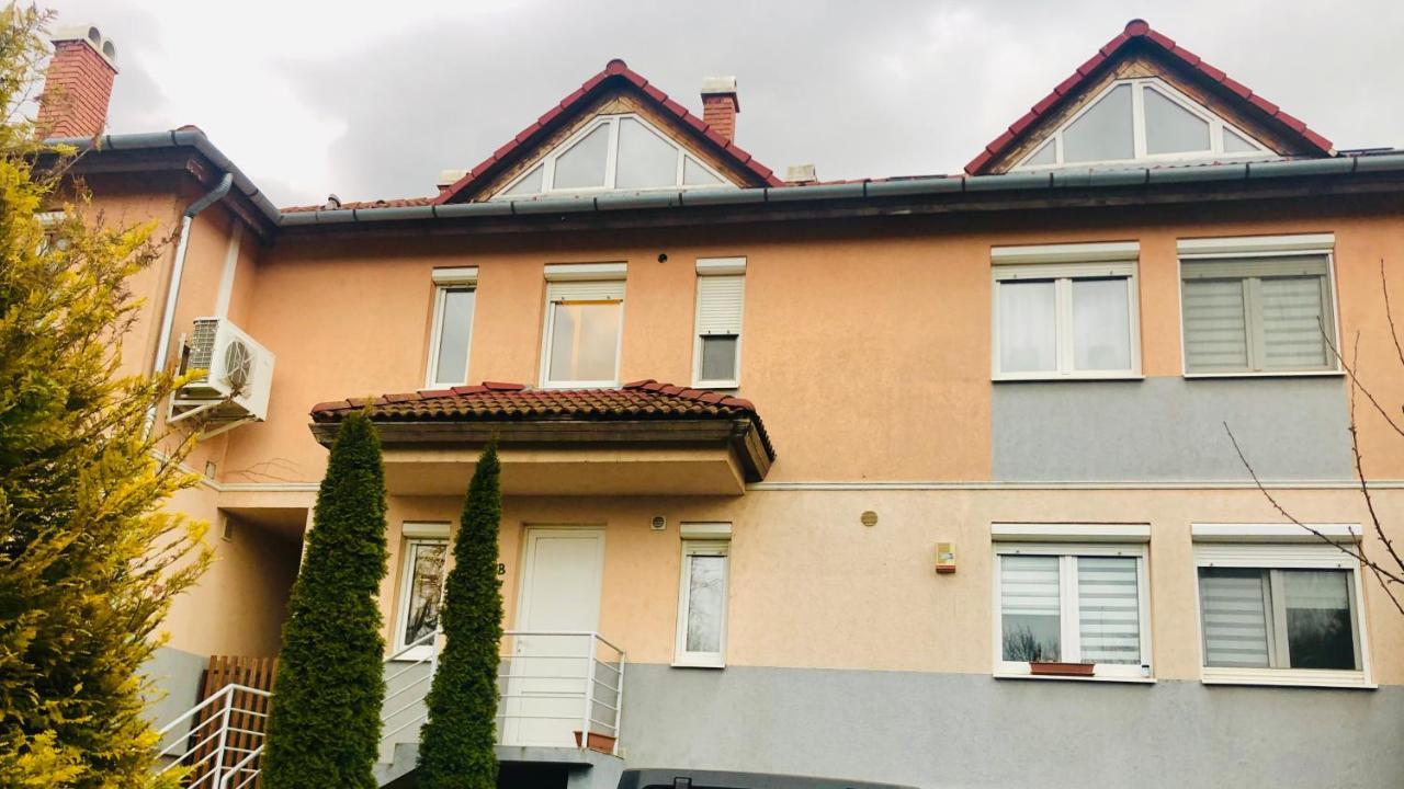 Akacvirag Apartman Apartment Siofok Bagian luar foto